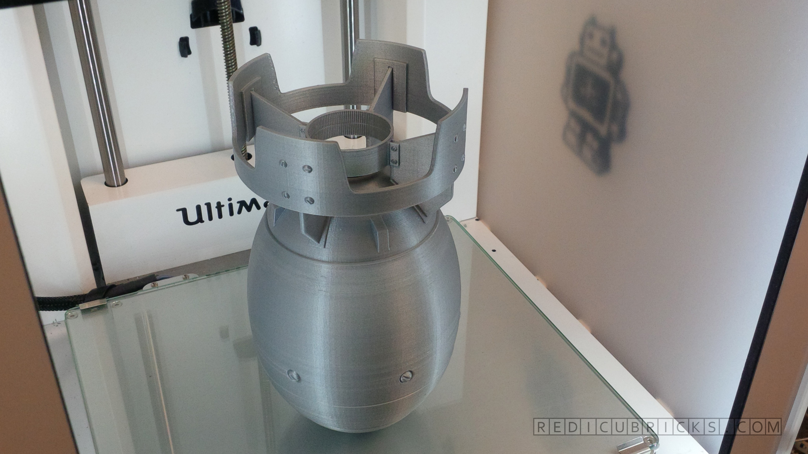 030-3D-Printed-Fallout-Mini-Nuke-Prop-RAW.jpg